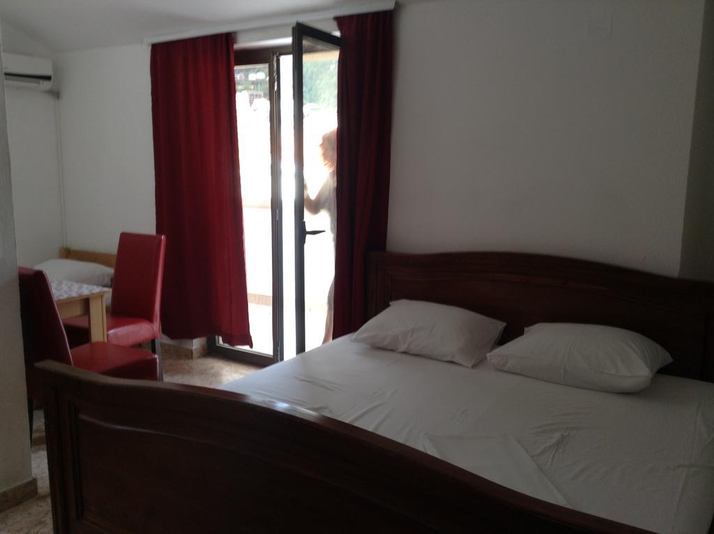 Kuca Tomovic Hotel Budua Esterno foto